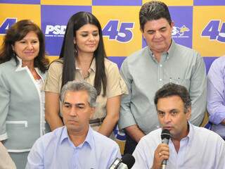 Presença de Aécio reuniu lideranças do PSDB na Câmara Municipal(Foto: João Garrigó)