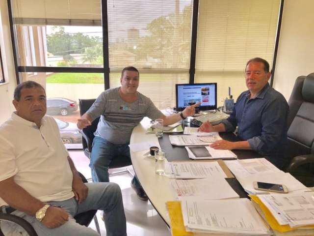 Ingresso para ver Arturzinho hoje no Gadia ser&aacute; 1 quilo de alimento