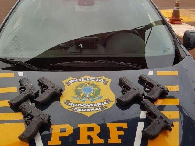 Paulista &eacute; preso com 800 quilos de maconha e seis pistolas em caminh&atilde;o