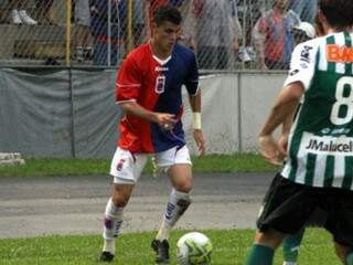 Ex-jogador do Ivinhema deve chegar ao time do Palestra Itália nos próximos dias. (Foto: Site Paraná Clube)