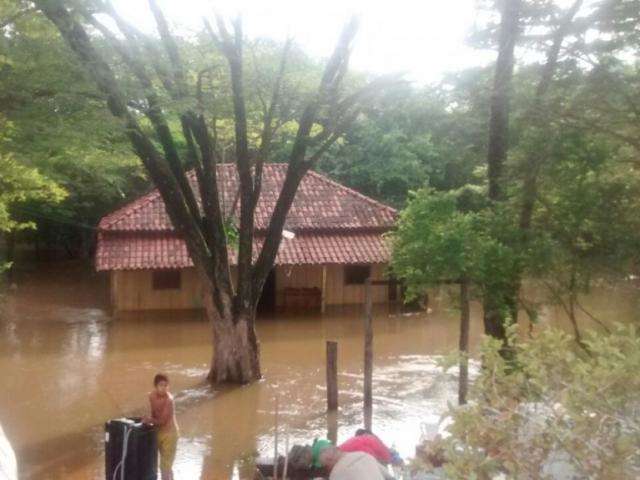 Ap&oacute;s chuvas, Defesa Civil vai a campo levantar estragos em munic&iacute;pios