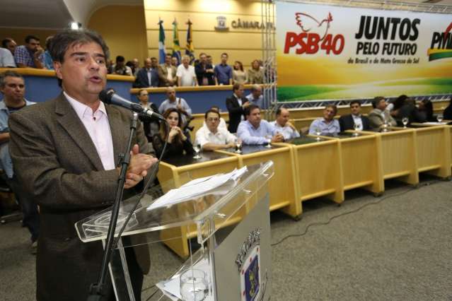 &ldquo;O caminho do Brasil est&aacute; nas m&atilde;os de Eduardo Campos&rdquo;, diz Nelsinho