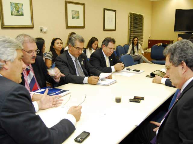  Parlamentares podem definir hoje novo coordenador da bancada