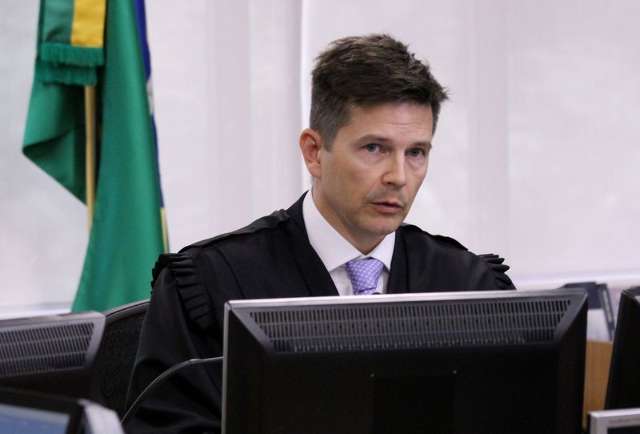 Revisor segue relator e vota pela condena&ccedil;&atilde;o do ex-presidente Lula