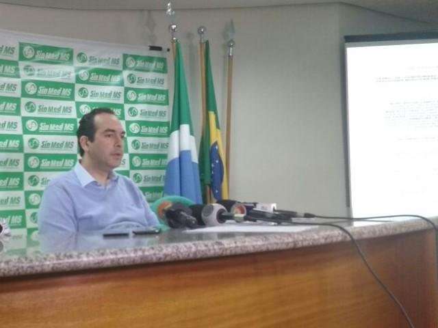 &quot;S&oacute; n&atilde;o ter&aacute; greve se o mundo acabar&quot;, desafia sindicato dos m&eacute;dicos
