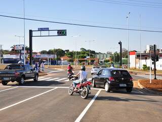 Novos semáforos podem gerar dúvidas para motoristas. (Foto: João Garrigó)