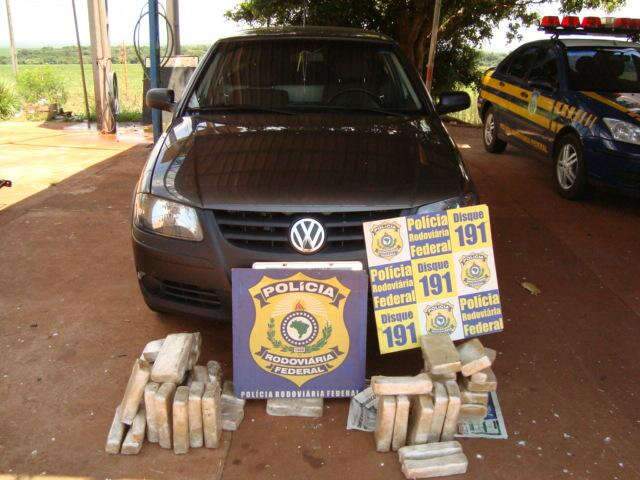  Homem &eacute; preso com 40,4 quilos de crack em carro com placas de SP