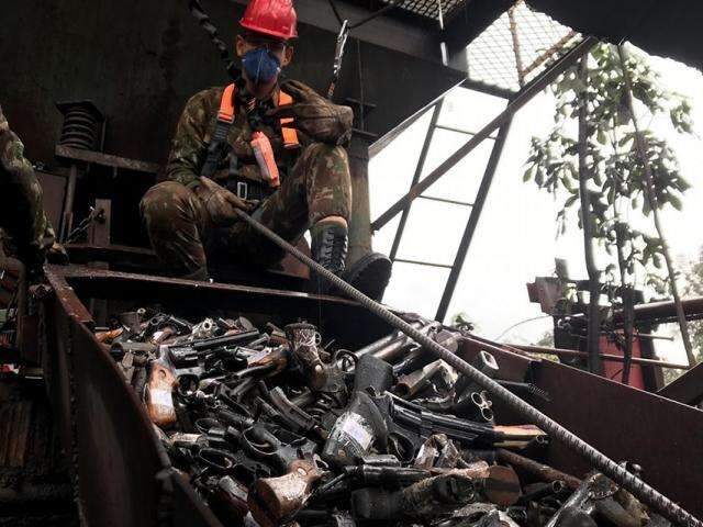 Opera&ccedil;&atilde;o do Ex&eacute;rcito destr&oacute;i mais de 1,5 mil armas a pedido do TJMS