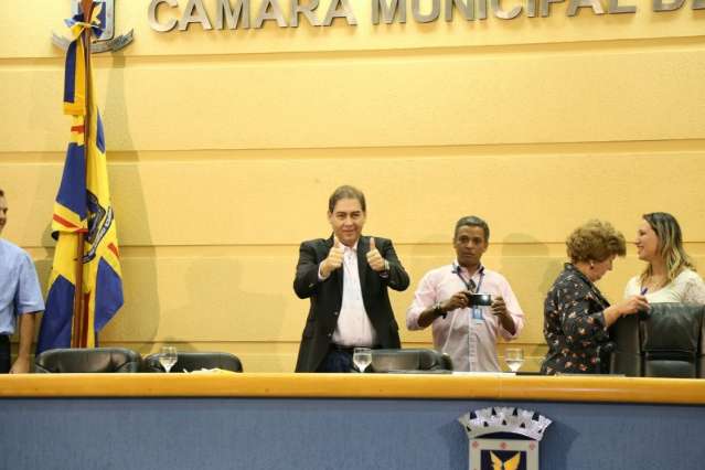 &ldquo;N&atilde;o guardo m&aacute;goa de ningu&eacute;m&rdquo;, diz Bernal em visita a vereadores