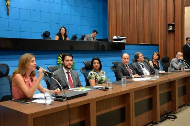 Entidades convidam candidatos para firmarem acordo sobre 1&deg; inf&acirc;ncia