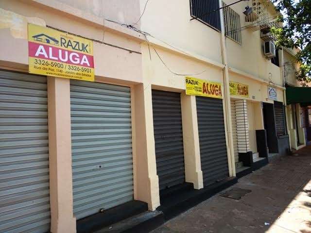 Associa&ccedil;&atilde;o aponta em pesquisa que Centro possui 200 lojas fechadas
