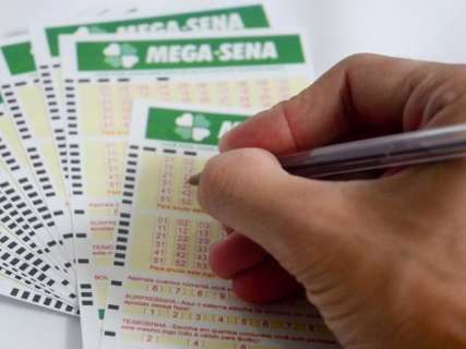 Mega-Sena pode pagar R$ 12 milhões em sorteio desta quarta-feira