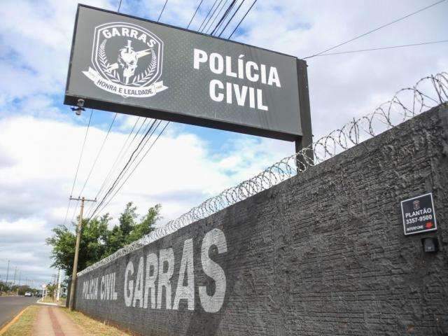 Ex-dono de casa que escondia arsenal é levado ao Garras para depoimento