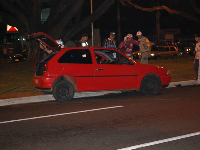  Com desabafos, corintianos comemoram t&iacute;tulo in&eacute;dito no Centro