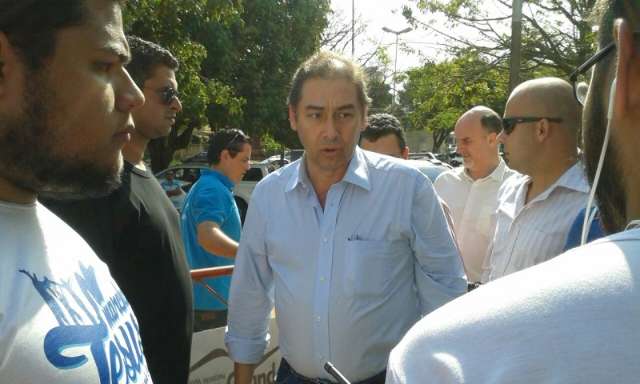 Bernal chega &agrave; Marcha Para Jesus e confirma reuni&atilde;o com os &quot;colaboradores&quot;