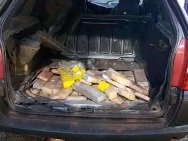 PRF encontra 110 quilos de maconha em fundo falso de ve&iacute;culo na BR-163