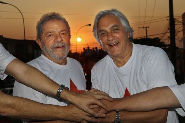 Lula visita grandes regi&otilde;es da Capital para refor&ccedil;ar campanha de Delc&iacute;dio