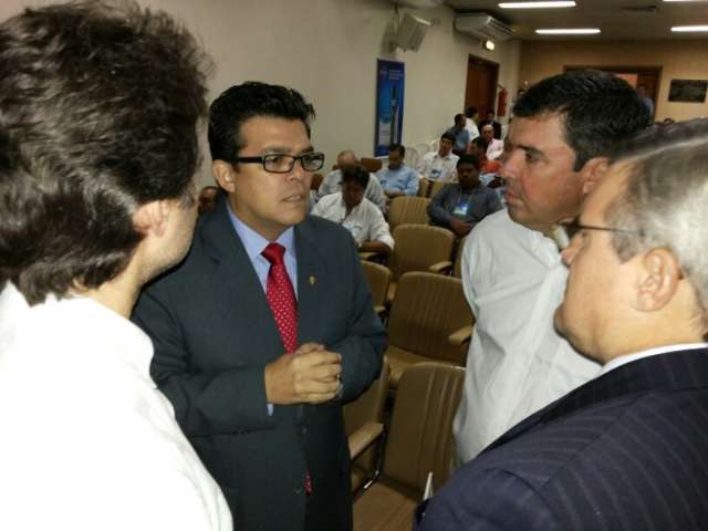 Prefeito admite falta de viaturas e interv&eacute;m para melhorar Samu