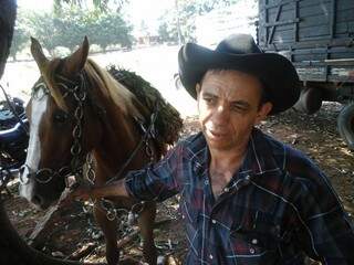 Osvaldo Jacy participa desde a primeira cavalgada. (Foto: Pedro Peralta) 