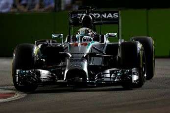 Lewis Hamilton larga na frente no GP de  Cingapura