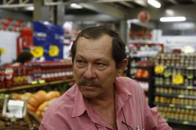 Tomate &eacute; atra&ccedil;&atilde;o em dia de promo&ccedil;&atilde;o e s&oacute; entra do carrinho pela dieta