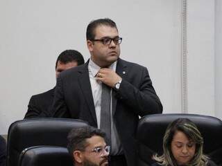 O presidente da Câmara de Dourados, Alan Guedes, vai acatar recomendação do MP (Foto: Helio de Freitas) 