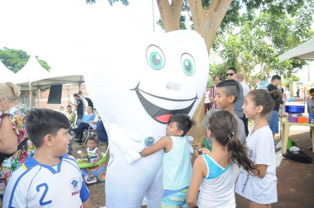 Evento de cidadania leva atendimento para jovens e fam&iacute;lias de baixa renda