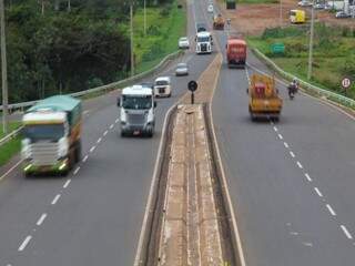 Números mostram redução de 47% nas mortes nas rodovias federais que cortam Mato Grosso do Sul. (Foto: Marcos Ermínio)