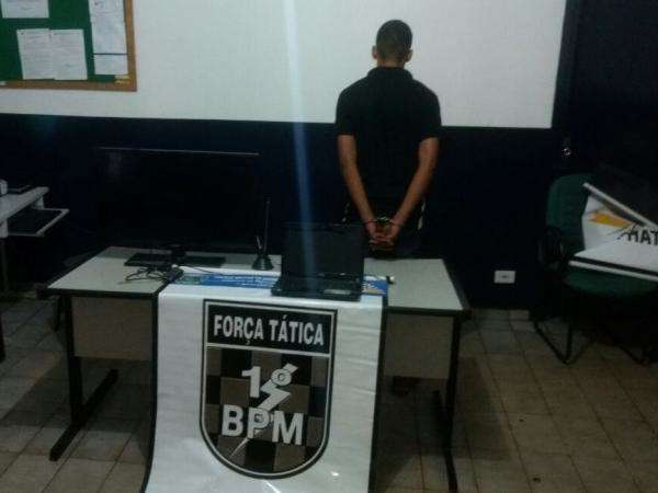 V&iacute;tima reconhece bens na internet e arma emboscada para &lsquo;fam&iacute;lia do crime&rsquo;