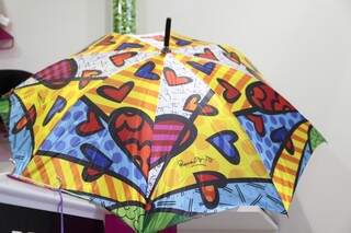 Guarda-chuva sai por R$ 199. 