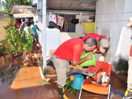  Moradores descrevem estragos da chuva no Santo Antônio