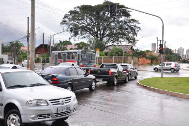  Depois de tr&ecirc;s dias Agetran conserta sem&aacute;foro na Joaquim Murtinho