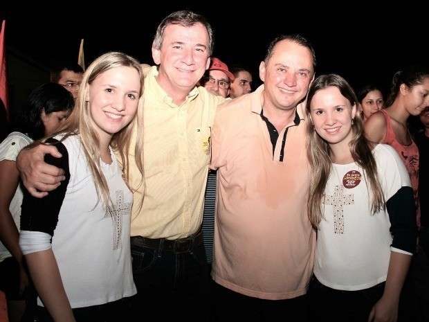 Em carta com 40 p&aacute;ginas, prefeito reclama de persegui&ccedil;&atilde;o pol&iacute;tica