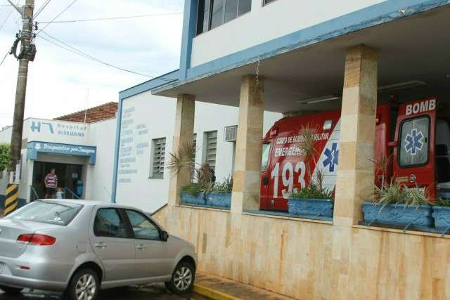 Inconformado com fim de relacionamento, homem tenta matar ex com tr&ecirc;s tiros