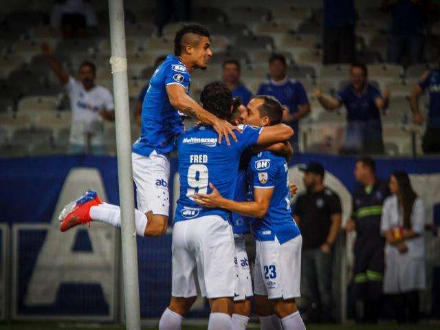 Cruzeiro faz 2 a 0 no Deportivo Lara e assume lideran&ccedil;a do grupo B 