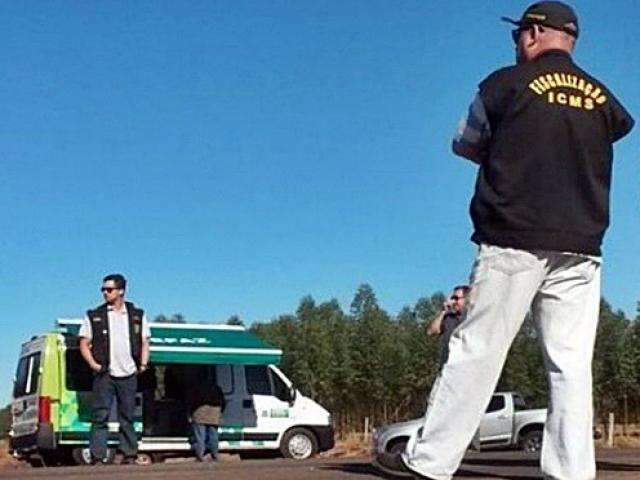 Sefaz flagra transporte irregular de gado em Jupi&aacute; e aplica R$ 63 mil em multas