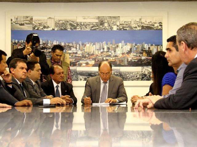 Mesa diretora &eacute; empossada sob o desafio de agilizar reformas em MS