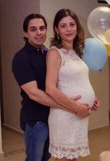 Tiago e Fabiany prestes a receber o primeiro filho. (Foto: Acervo Pessoal)