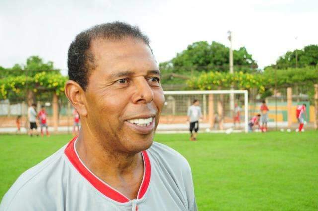 Ap&oacute;s derrota, Sete de Dourados acerta com t&eacute;cnico Mirandinha
