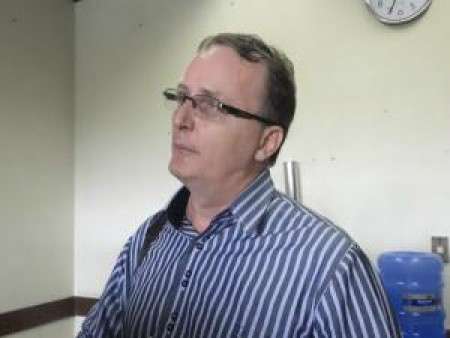 C&acirc;mara convoca Ballock para explicar &quot;contratos emergenciais&quot;