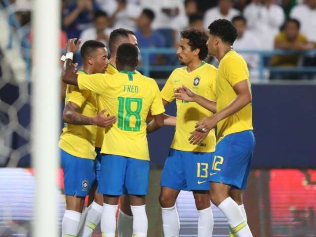 Com gols de Gabriel Jesus e Alex Sandro, Brasil vence Ar&aacute;bia Saudita por 2 a 0 