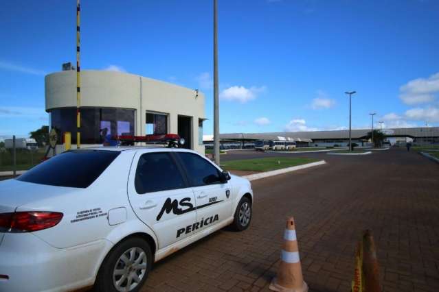 Funcion&aacute;rios voltam a passar mal, mas abates continuam em frigor&iacute;fico