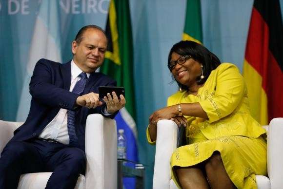 SUS incorpora 10 novas pr&aacute;ticas integrativas e complementares