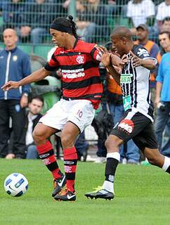 Em boa fase no Flamengo, Ronaldinho está de volta à Seleção. (Foto: Fla Imagem)
