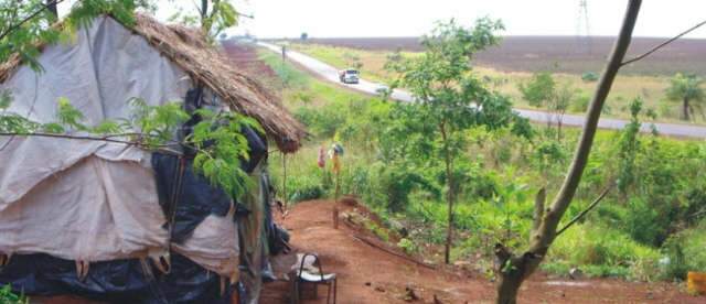 &Iacute;ndio atropelado por 2 &ocirc;nibus morreu como o pai na luta por terra, alerta MPF