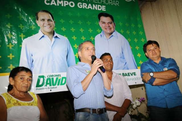 David promete fazer concurso para substituir servidores comissionados 