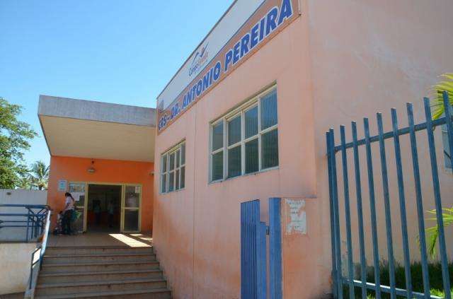 Pacientes reclamam da falta de rem&eacute;dios no posto de sa&uacute;de do Tiradentes