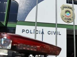 Clientes espancam dono de bar sertanejo durante a noite no Santa F&eacute;