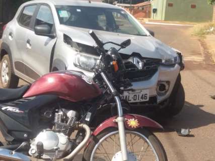 Motociclista fica ferido após acidente em cruzamento da Capital 