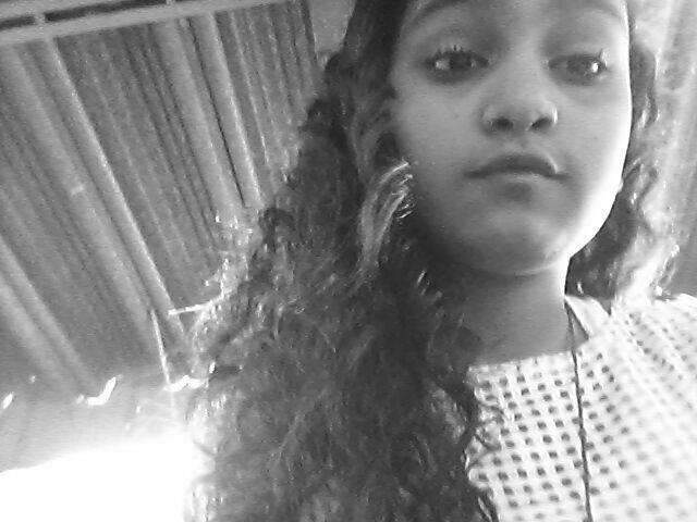 Fam&iacute;lia procura adolescente de 12 anos que desapareceu da casa de av&oacute;
